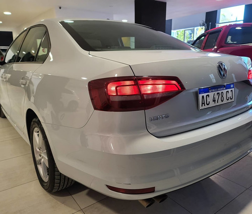 Volkswagen Vento 2018 1.4 Comfortline 150cv