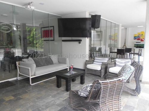 Imagen 2 de 12 de Casa En Venta En La Castellna 22-10485 Caro Fermoso 0424-2083128