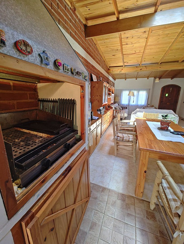 Chalet En Barrio Zacagnini