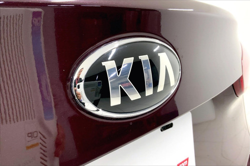Imagen 8 de 25 de Kia Forte 4 Pts Ex, Tm6, A/ac, Bl, Camara Reversa 7, F Nie
