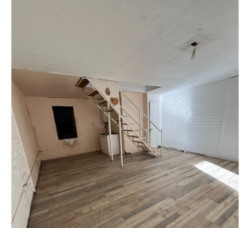 Con Giro Comercial Completo, Regularizada, E. Trifásica