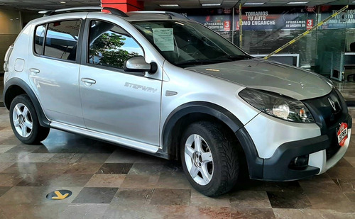 Imagen 8 de 14 de Renault Stepway 2014 1.6 Dynamique Media Nav Mt