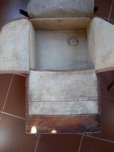 Imagen 8 de 10 de Antigua Mochila Ejercito Suizo 1949 En Cuero Pony Fur