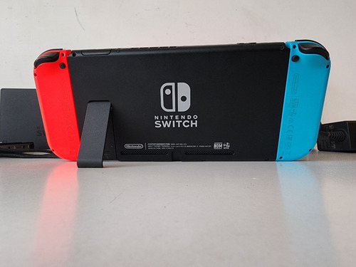 Imagen 5 de 7 de Nintendo Switch Standard + Accesorios Y Caja 32 Gb