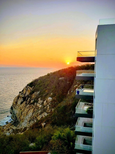Espectacular Departamento En Los Riscos Acapulco