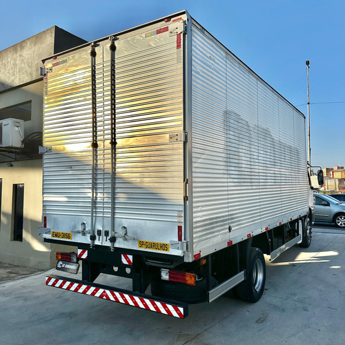 Mb 1016 Accelo 4x2 Ano 2013 Único Dono Baú 6m Financia 100%