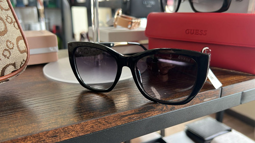 Guess Gafas De Sol De Plástico Cuadradas Y Redondeadas