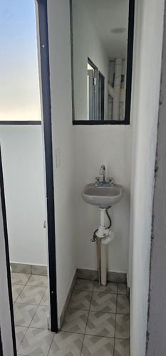 Local En Renta 160m2 En Col. Santa María Aztahuacan, Iztapalapa