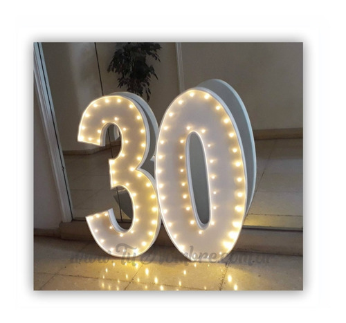 Imagen 2 de 7 de Nombres Iluminados 5 Letras 40 Cm Polyfan Belgrano Tu Nombre