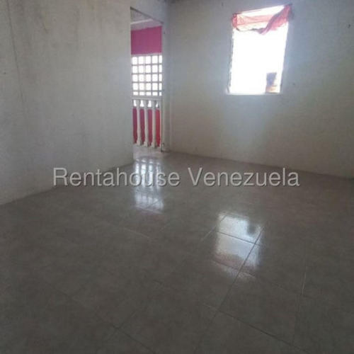 Milagros Inmuebles Casa Venta Barquisimeto Lara Zona Norte Tamaca Economica Residencial Economico Código Inmobiliaria Rent-a-house 25-8822