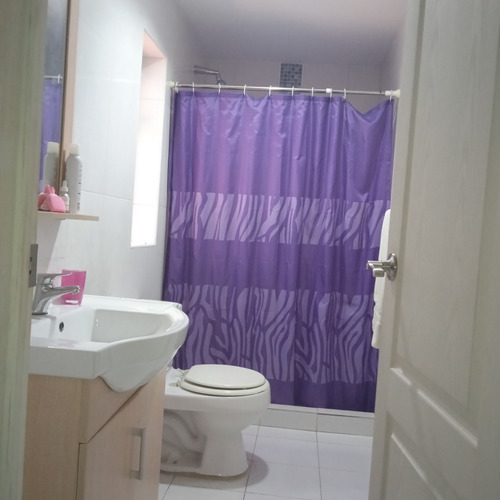 Imagen 9 de 11 de Hermosa Casa Con Piscina En Venta