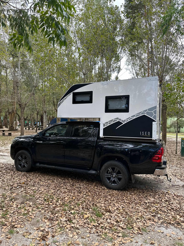 Camper Para Pickup Doble Cabina Marca Iseo