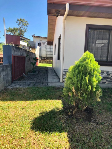 Imagen 9 de 12 de Vendo Casa