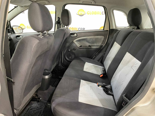 Imagem 5 de 8 de Ford Fiesta 1.6 Mpi Hatch 8v Flex 4p Manual