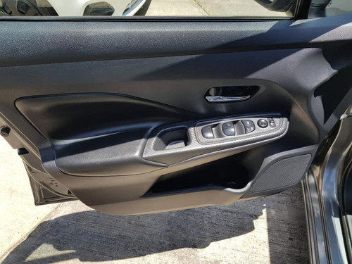 Imagen 12 de 15 de Nissan Versa 1.6 Advance Mt