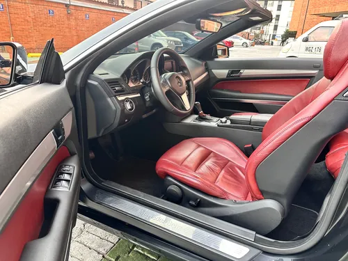 Mercedes-Benz E200 Cabrioles