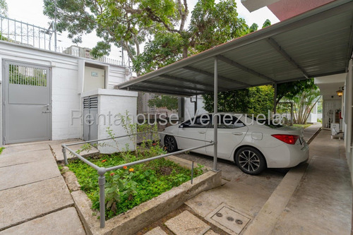 Se Ofrece En Venta Espectacular Y Hermosa Casa Quinta Ubicada En Los Geranios En El Hatillo