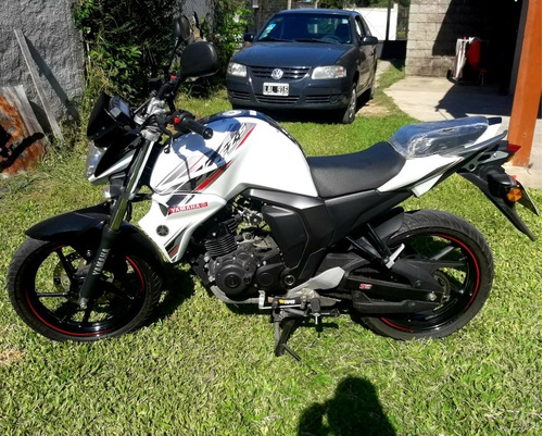 Imagen 3 de 16 de Yamaha Fz