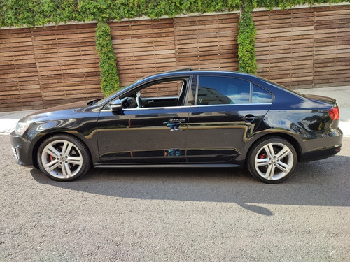 Imagen 9 de 14 de Volkswagen Jetta 2015 2.0 Gli At