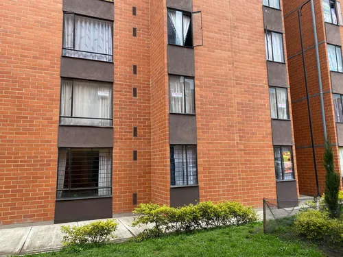 Apartamento Con Zonas Comunes, 3 Dormitorios Y Un Baño