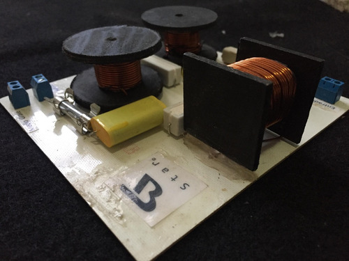 Imagen 1 de 6 de Crossover Pasivo Profesional Divisor De Frecuencia 4-8 Ohms