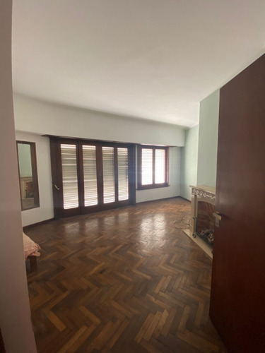 Casa En Venta En Remedios De Escalada Oeste