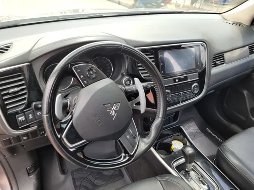 Mitsubishi Outlander 2.4 Kaiteki 4x4 automática