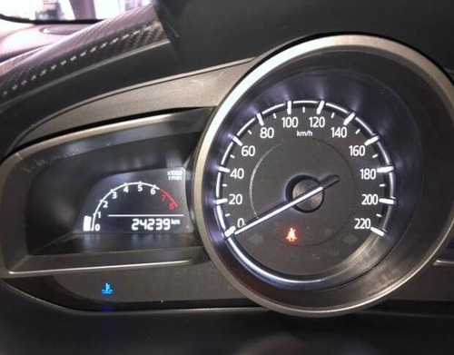 Mazda 2 Sedán Mt 1.5