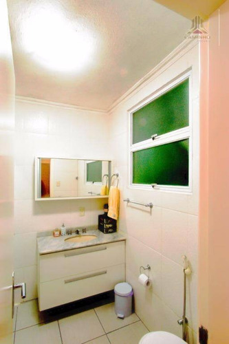 Imagem 10 de 14 de Vendo Apartamento Térreo De Três Dormitórios No Bairro Petrópolis Em Porto Alegre - Ap3108