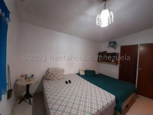 Imagen 11 de 20 de Julio Latouche Vende Casa La Esmeralda 22-7479 Jj35