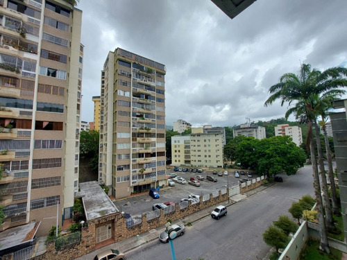 En Venta Apartamento En Urbanización Macaracuay, Caracas 