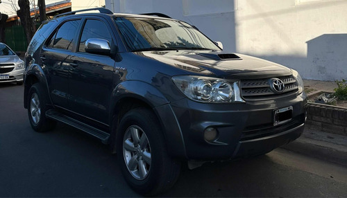 Toyota SW4 3.0 I Srv At C/cuero 4x4 (2009)