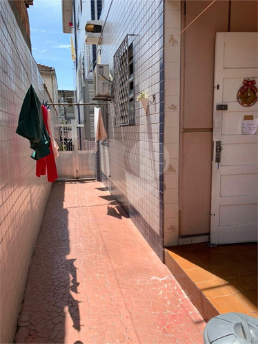 Imagem 12 de 16 de Apartamento Térreo 2 Dormitórios Garagem Santos - Reo549961
