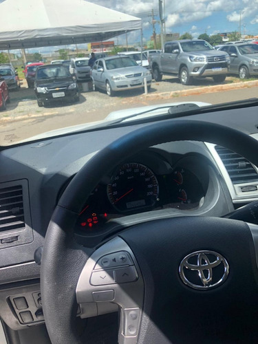 Toyota Hilux 3.0 Srv 4x4
