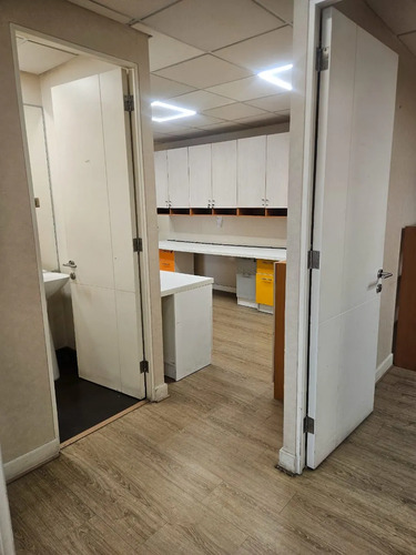 Oficina 80 M² Con 4 Privados Y Bx - Estoril 120, Las Condes