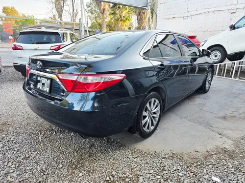 Toyota Camry 2.5 Xle At