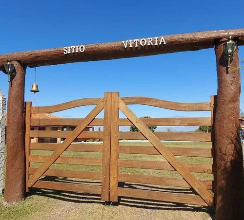 Imagem 12 de 23 de Chácara 1 Alqueire, Casa Com 3 Quartos, 1 Suíte, Churrasqueira, Fogão A Lenha, Piscina, Playground, Lago, Pasto Para 5 Cabeças De Gado - Ch00109 - 69743413