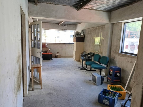 Se Alquila Edificio Comercial De 660 M2 En Santa Eduvigis
