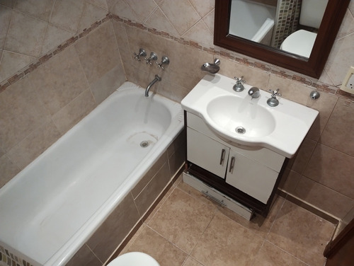 Loft 2 Ambientes En Planta Alta. Chauvín