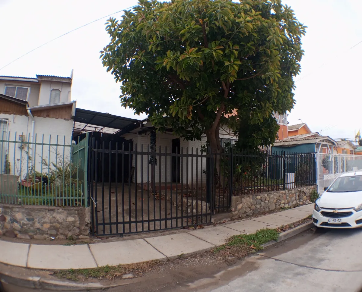Imagen 2 de 23 de Oportunidad El Sauce: Casa Para Remodelar Con Gran Terreno