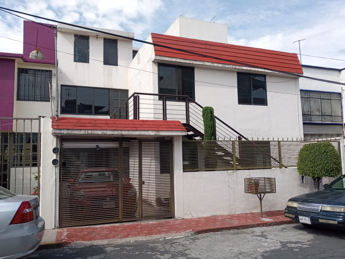 Casa En Venta En Las Américas, Naucalpan, Edo. De México