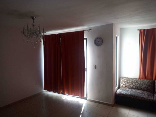 Imagen 6 de 14 de Casa En Venta, Fuentes Del Lago, Calle 1857 #98, Aguascalientes, Ags, Rcv 396174
