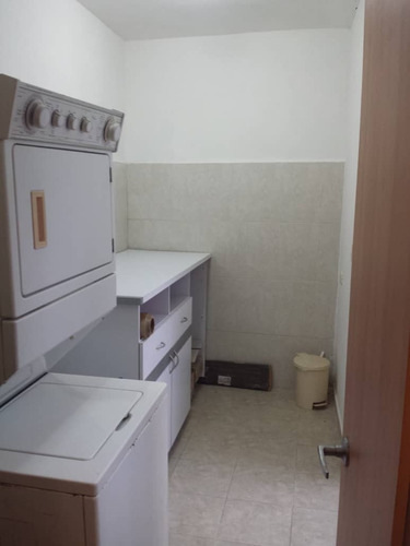 Imagen 12 de 20 de Town House En Venta Con Planta Eléctrica En El Trigal Norte, Residencias Monte Plata.
