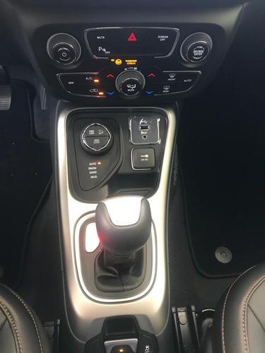 Jeep Compass Longitude 19/19 Pack Premium/ Safety/ Skay Gray