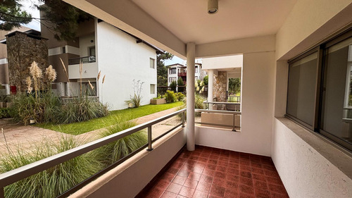 Departamento 1 Dormitorio En Complejo Privado, Las Gaviotas
