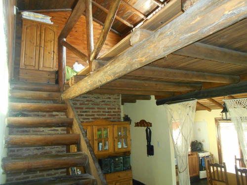 Imagen 6 de 15 de Alquiler En Sierra De Los Padres De Una Cabaña Unica Con Pileta Y Quincho