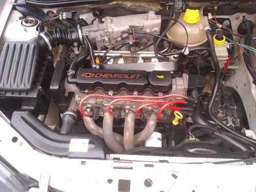Imagem 5 de 10 de Chevrolet Corsa Picape 1.6 Mpfi