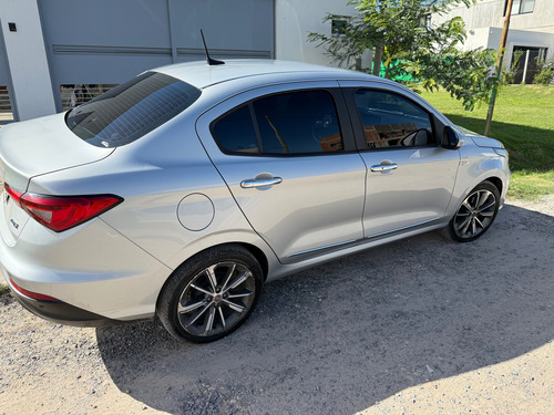 Fiat Cronos 1.8 16v Precision At6 Pack Premium