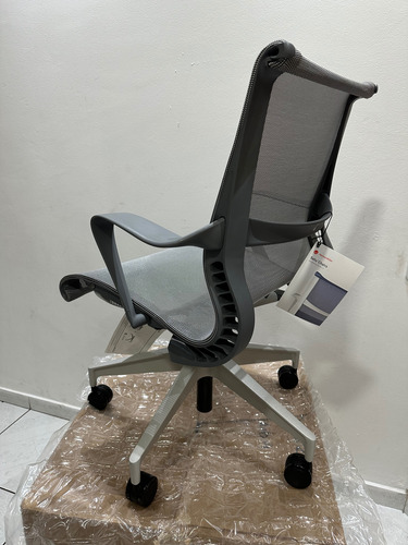 Cadeira Herman Miller Setu Platinada Super Nova Platinada Mersh (Usado)