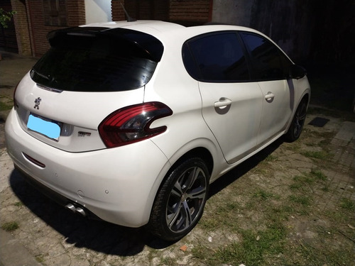 Peugeot 208 Gt